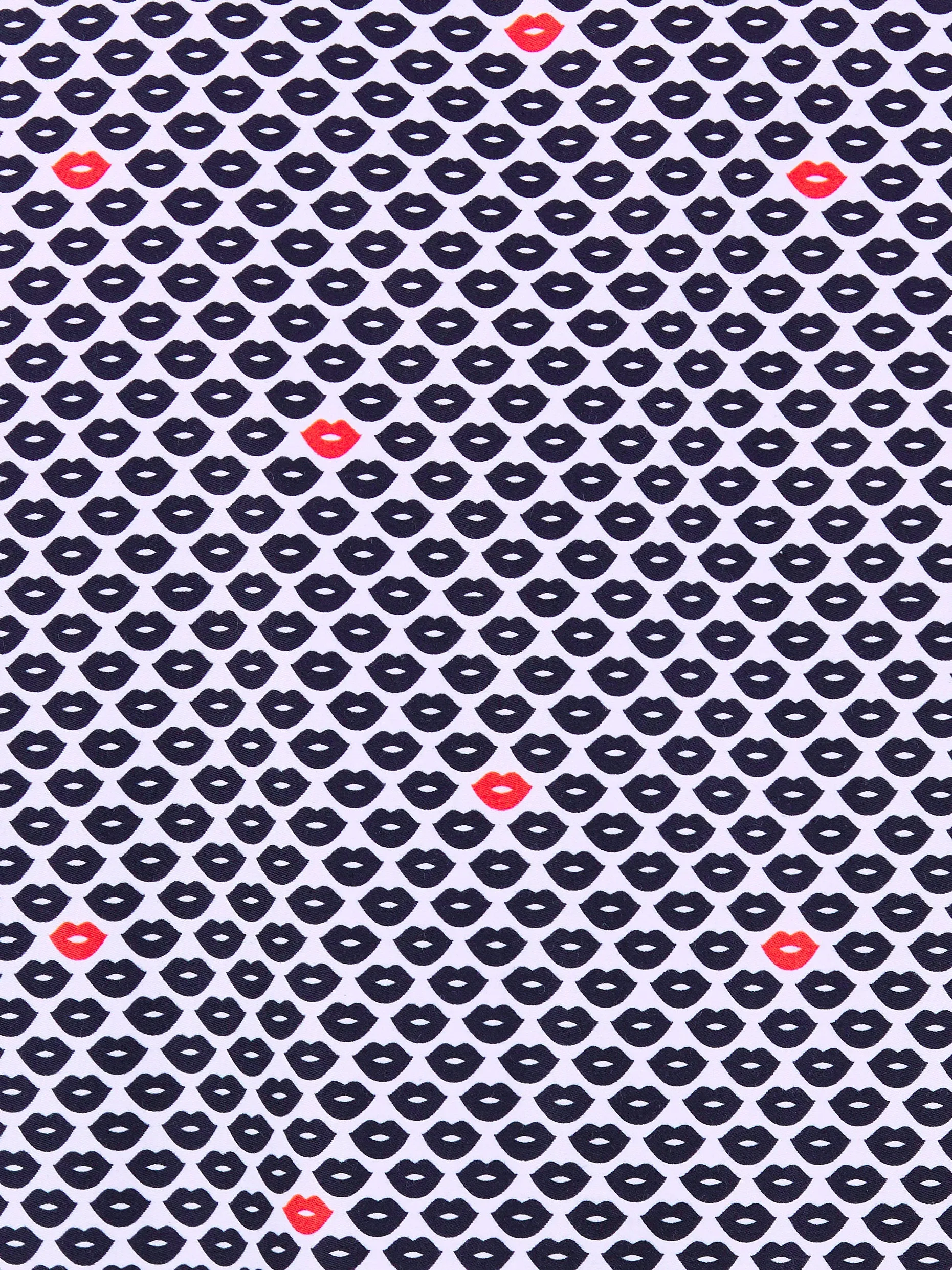 Fibonacci Blacklips Black
