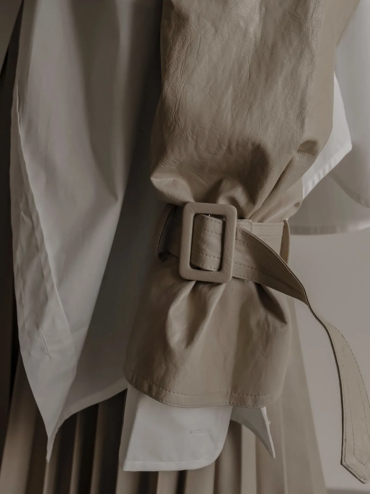 VEGAN LEATHER CROPPED TRENCH JACKET